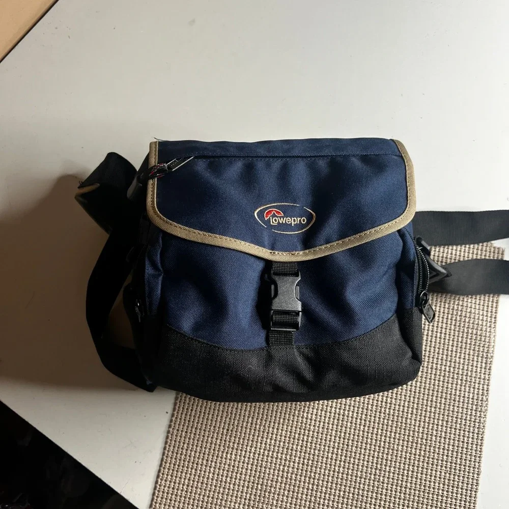 Lowepro Nova 1 Camera Bag Navy Blue Black Padded Shoulder Strap Belt Loops